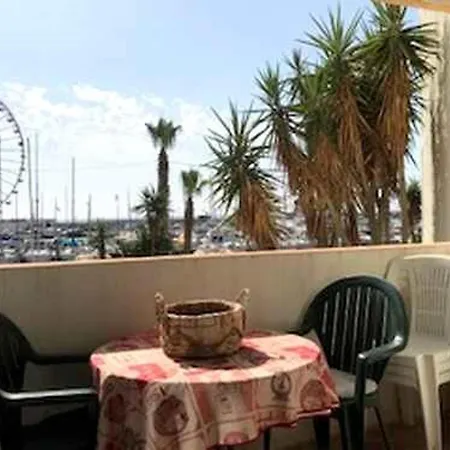 Apartment Grand T2 Proche Et Commerces, Parking Prive - Fr-1-782-36 *